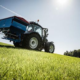 LEMKEN Tauri 8