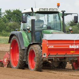 RAUCH Kastenstreuer