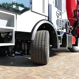 BVL Selbstfahrender Futtermischwagen 