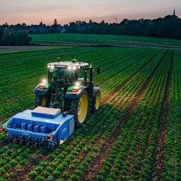 LEMKEN IC-Weeder