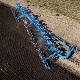 LEMKEN Titan 18