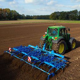 LEMKEN Korund 8